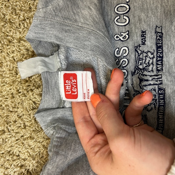 Vintage Little Levi's Gray Sweatshirt * small hole* 5T - Picture 4 of 6